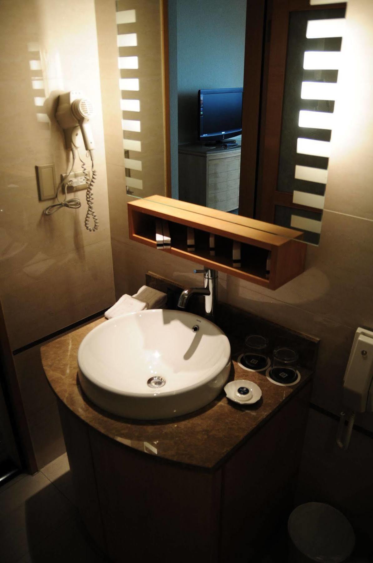 Jin Hua Hotel La Đông Ngoại thất bức ảnh